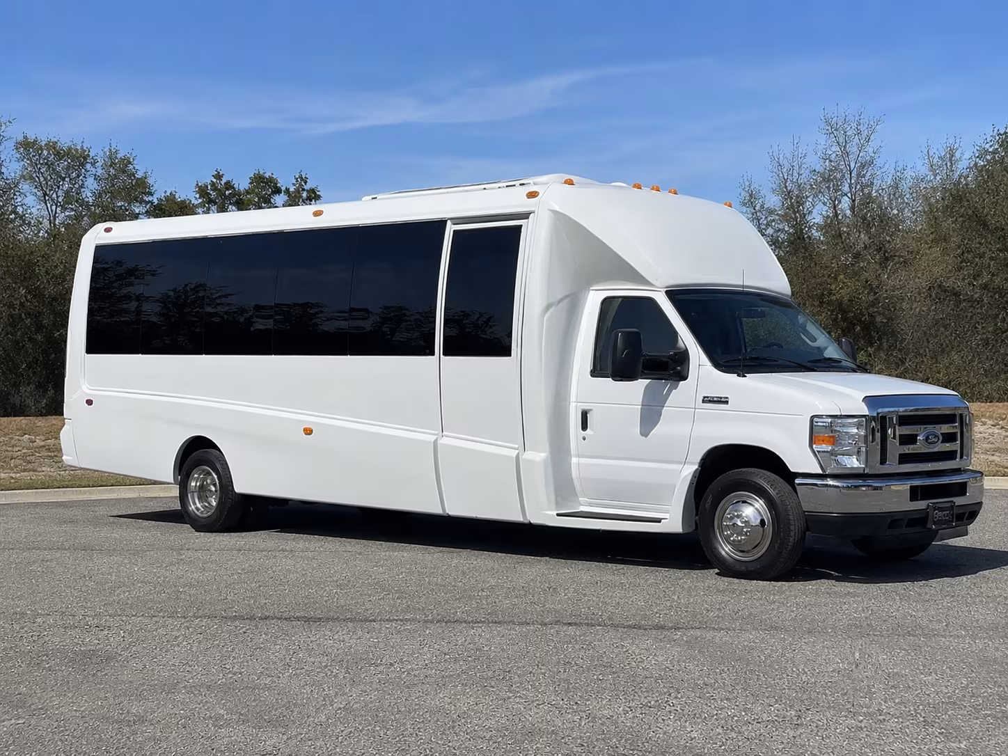 party buses with the amenities your prom group will love